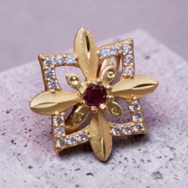 Four petal ring